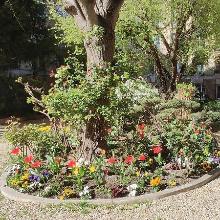 Luxueux Appartement Sur Jardin Paris Extérieur photo